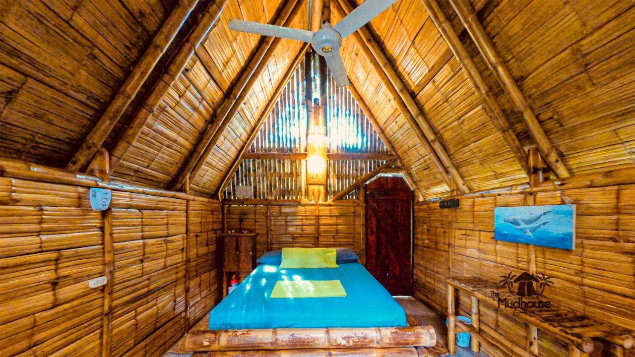 The Mudhouse Hostel Mompiche Bagian luar foto