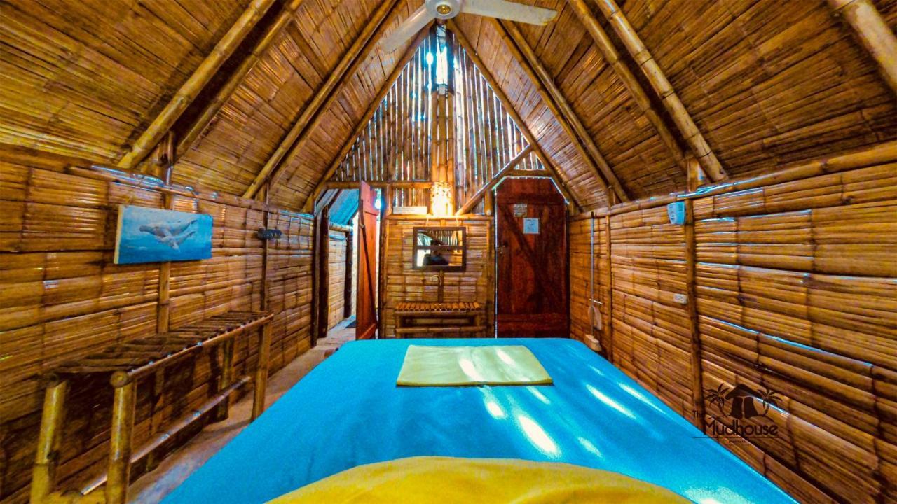 The Mudhouse Hostel Mompiche Bagian luar foto