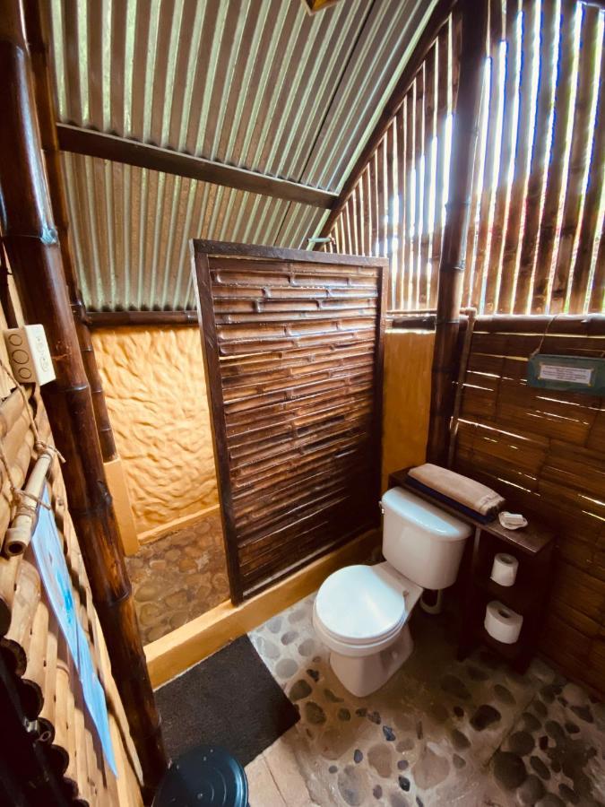 The Mudhouse Hostel Mompiche Bagian luar foto