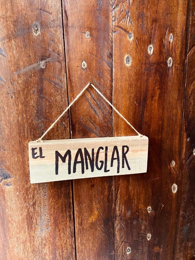 The Mudhouse Hostel Mompiche Bagian luar foto