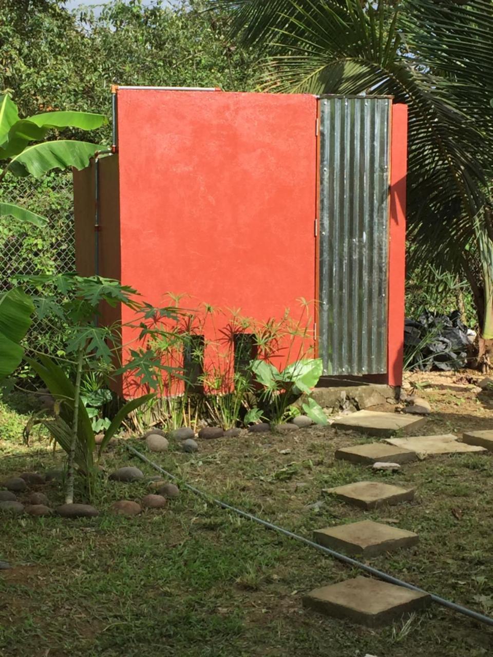 The Mudhouse Hostel Mompiche Bagian luar foto